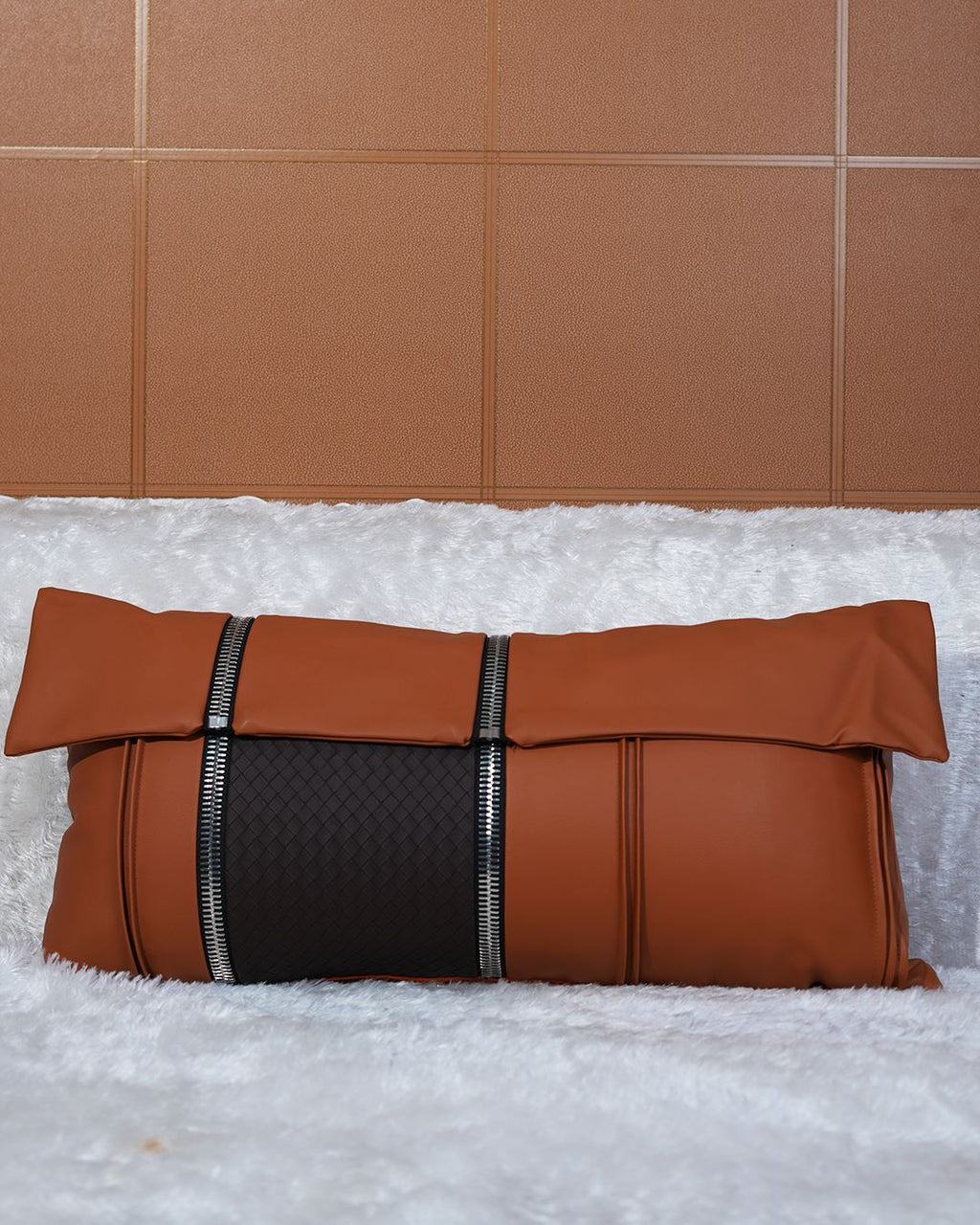 Terra Noir Zipline Cushion Cover